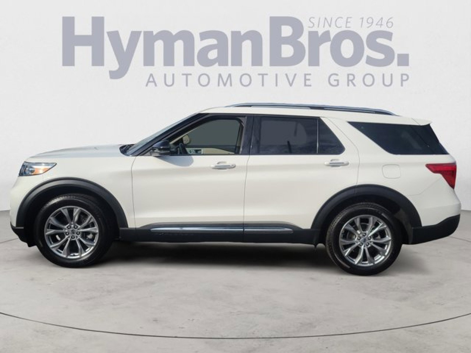 Used 2022 Ford Explorer Limited w/ Equipment Group 301A AWD/4WD image 6