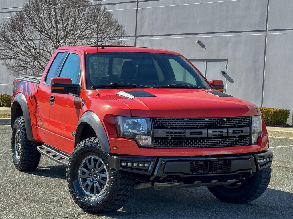 Used 2010 Ford F150 Raptor image 11