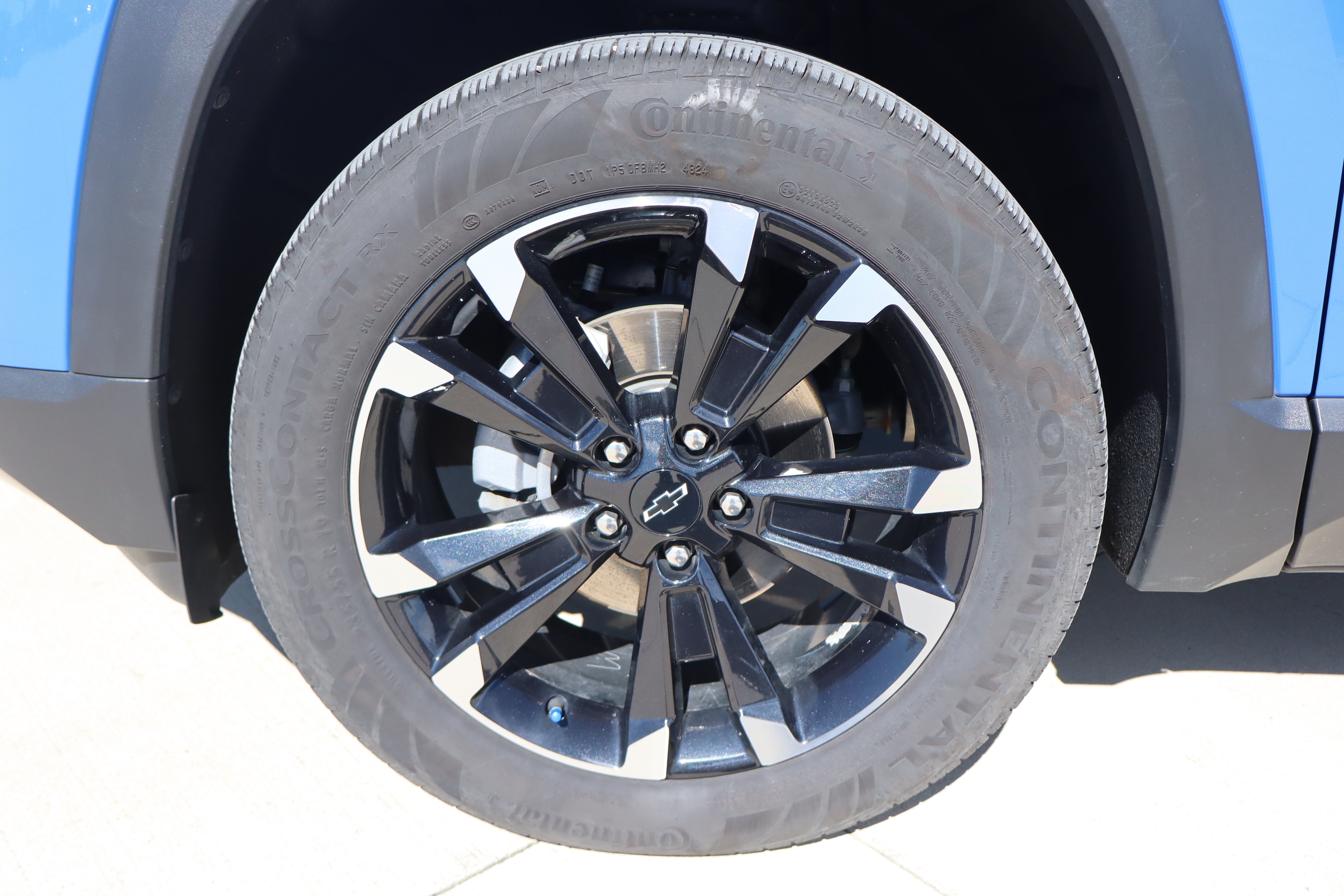 Used 2025 Chevrolet Equinox RS AWD/4WD image 30
