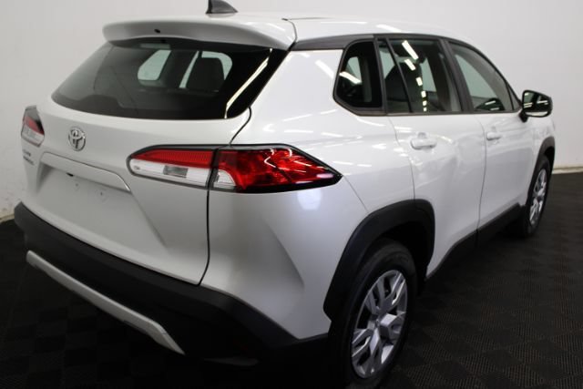 Used 2023 Toyota Corolla Cross L FWD image 5