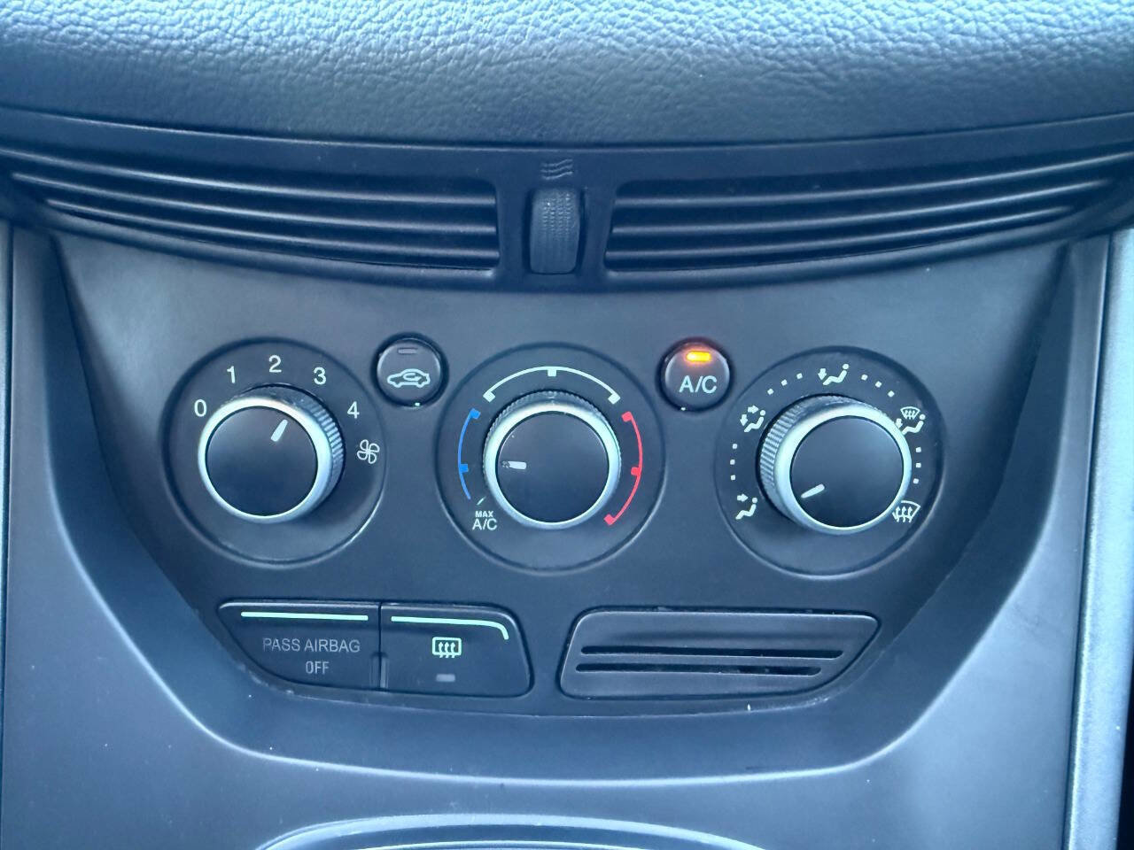 Used 2014 Ford Escape S image 23