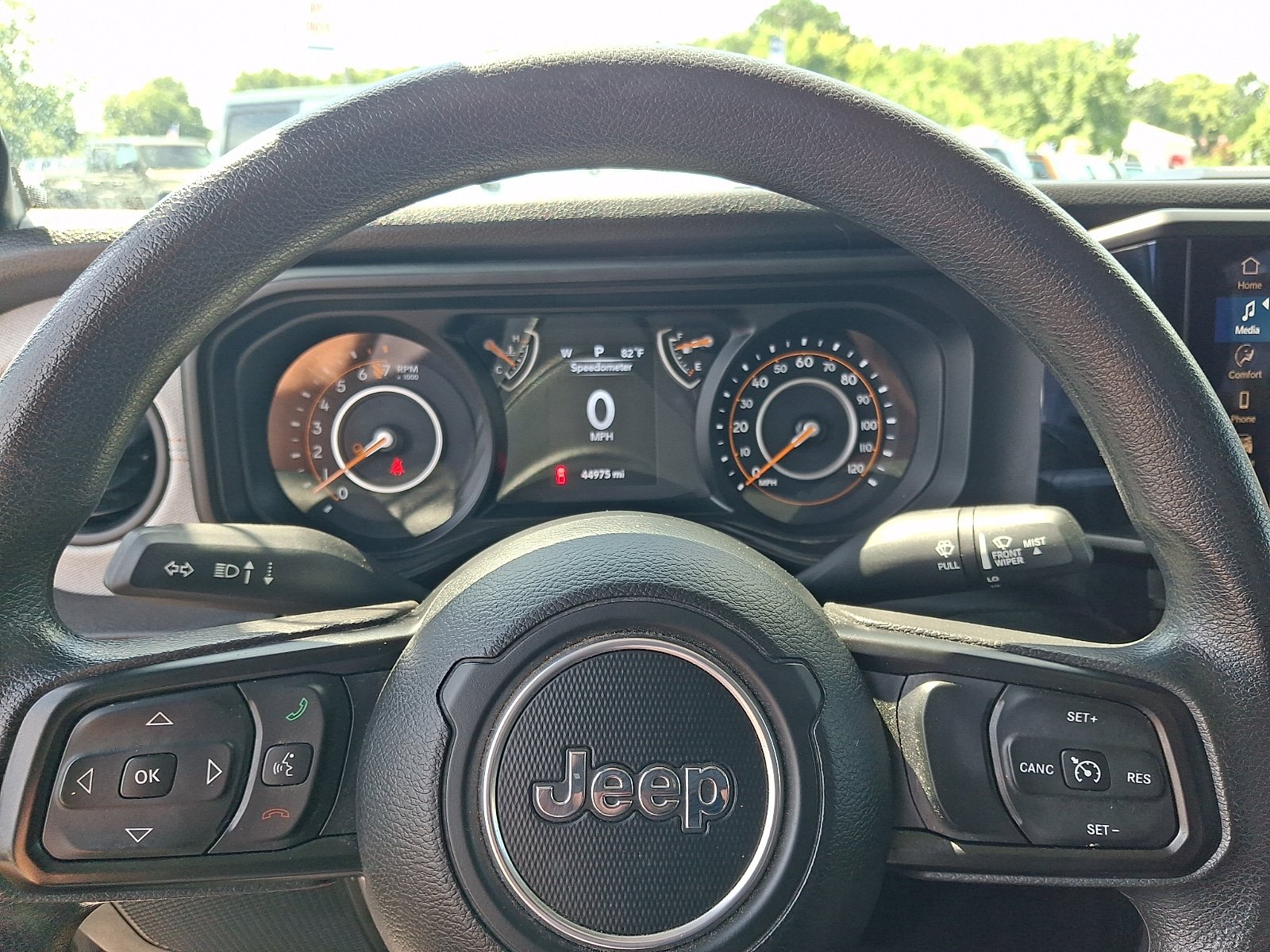 Certified 2024 Jeep Gladiator Sport AWD/4WD image 19