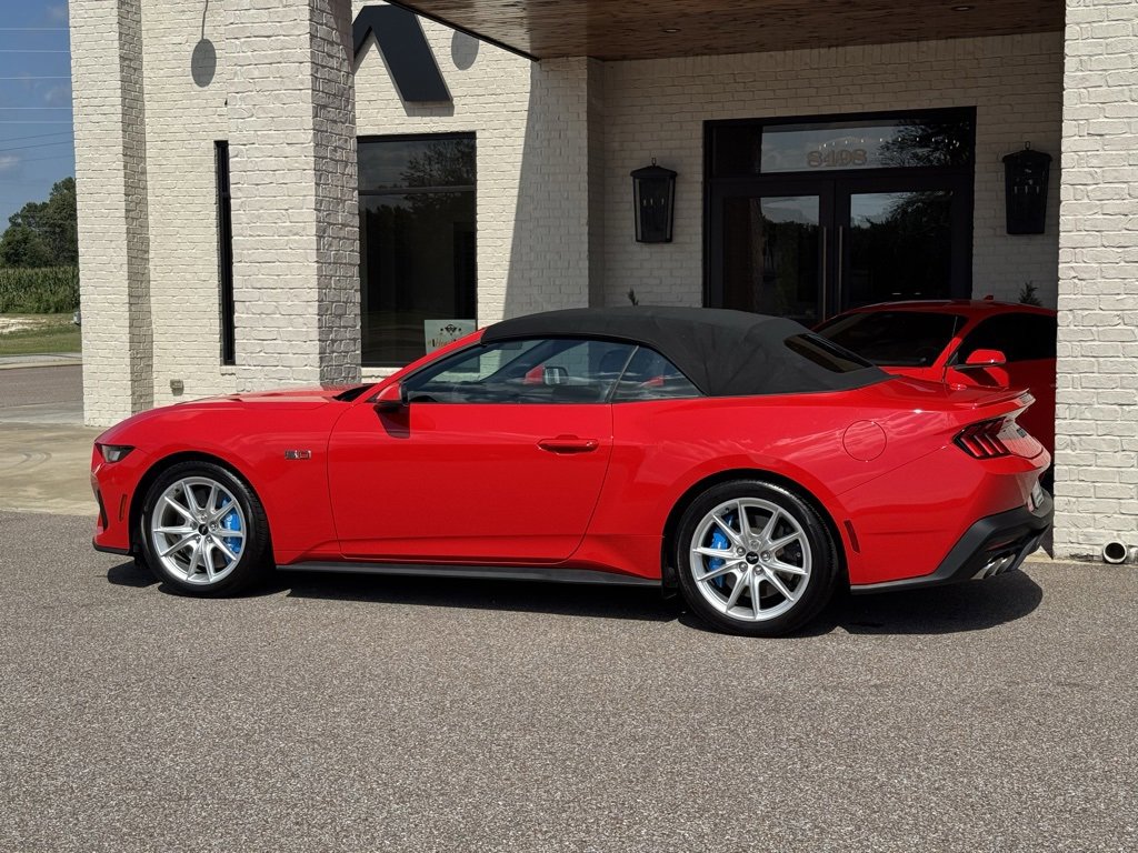 Used 2024 Ford Mustang GT Premium image 6