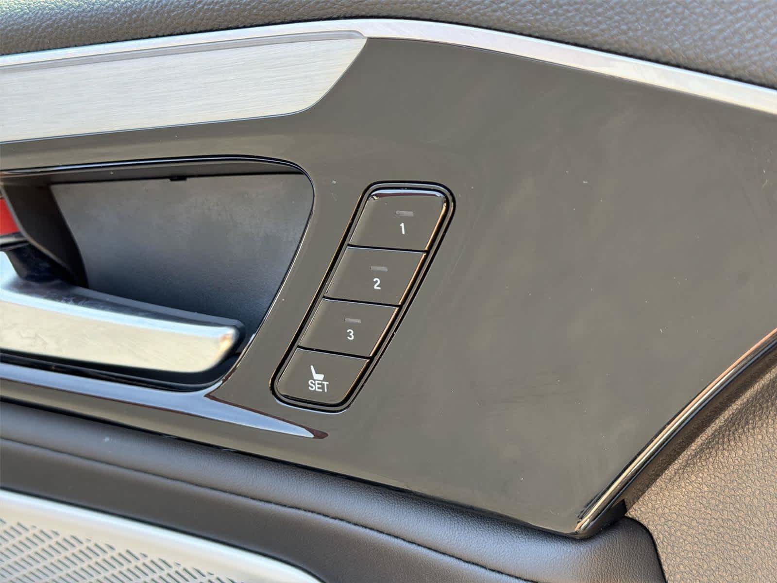 Certified 2023 Acura MDX w/ Technology Package FWD image 40
