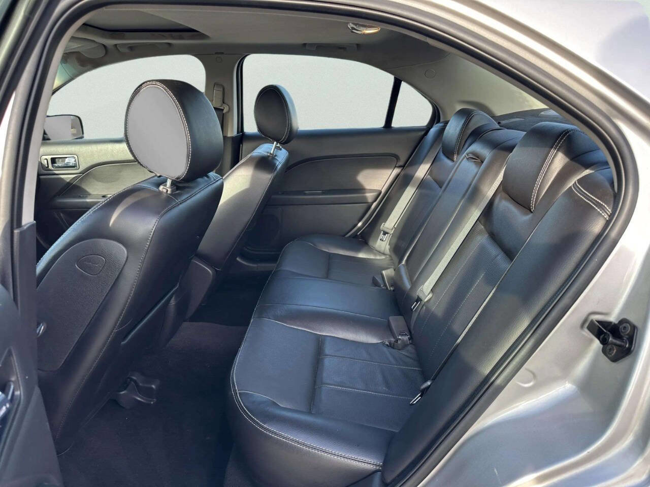 Used 2007 Mercury Milan Premier image 16