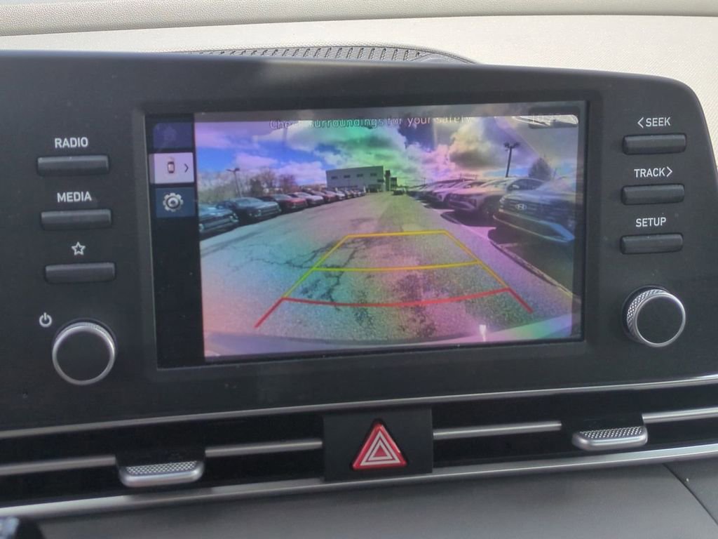 Certified 2025 Hyundai Elantra Sport FWD image 19