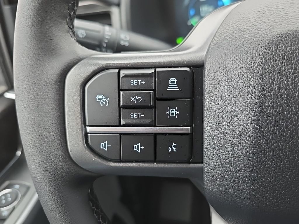 New 2025 Ford F150 Lightning Flash AWD/4WD image 23