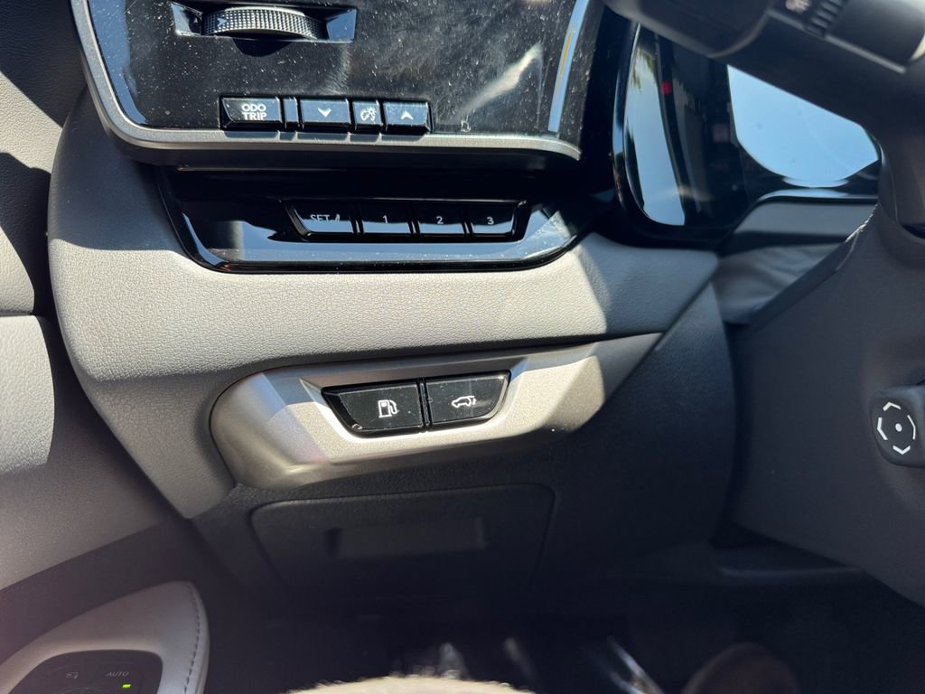 Used 2024 Lexus RX 350 Premium w/ Accessory Package (Z1) AWD/4WD image 28