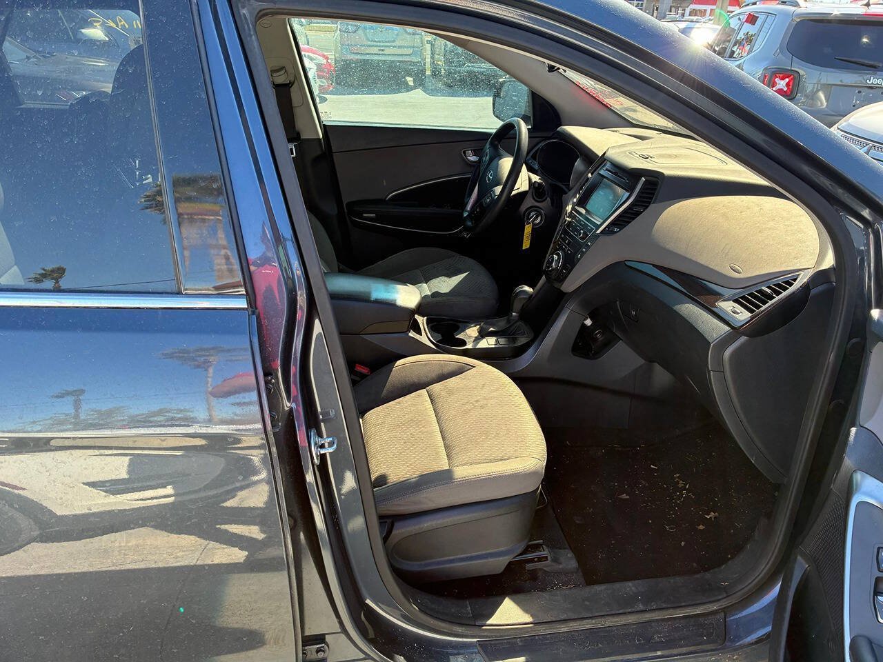 Used 2019 Hyundai Santa Fe XL SE AWD/4WD image 16