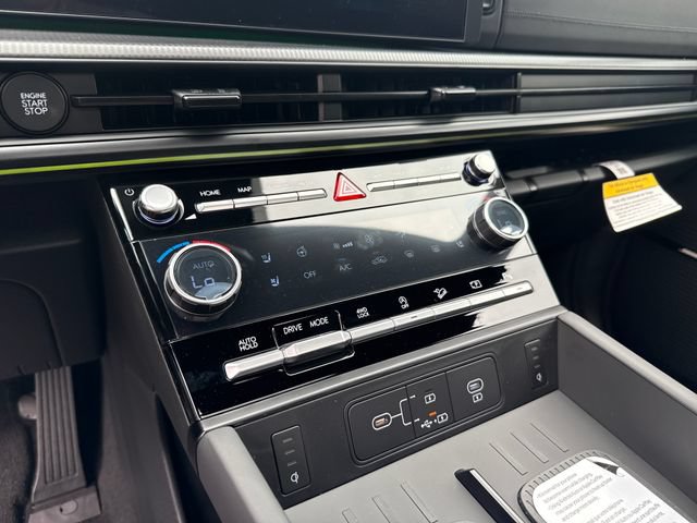 New 2026 Hyundai Santa Fe Calligraphy AWD/4WD image 17