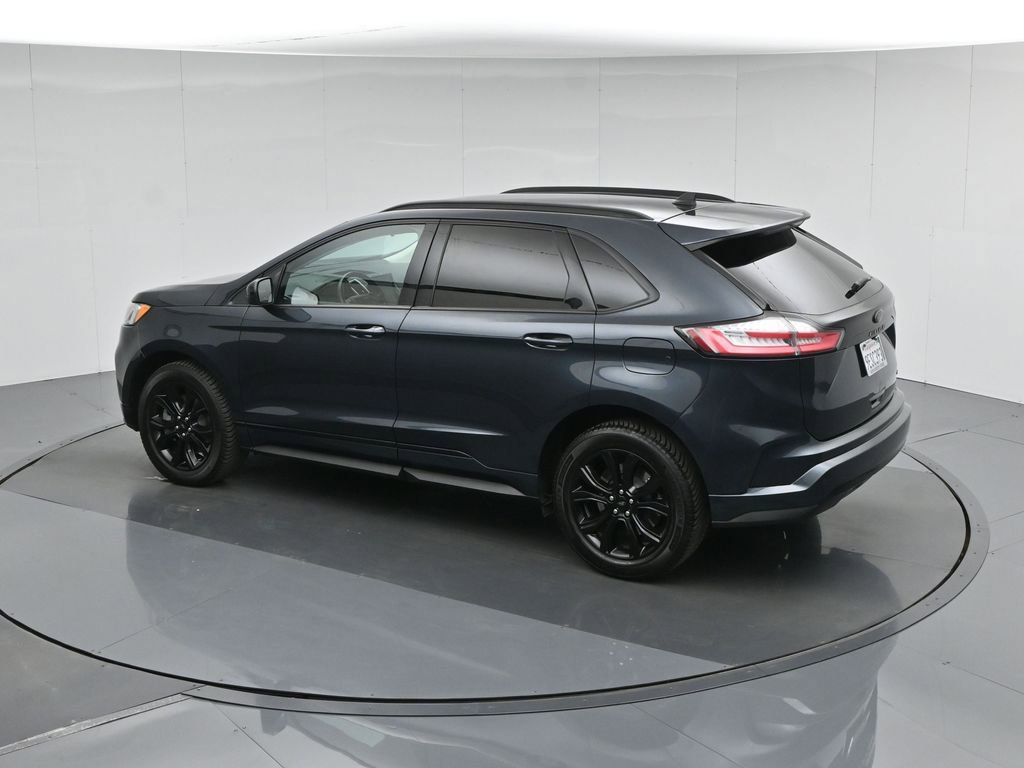 Certified 2022 Ford Edge SE w/ Black Appearance Package image 46