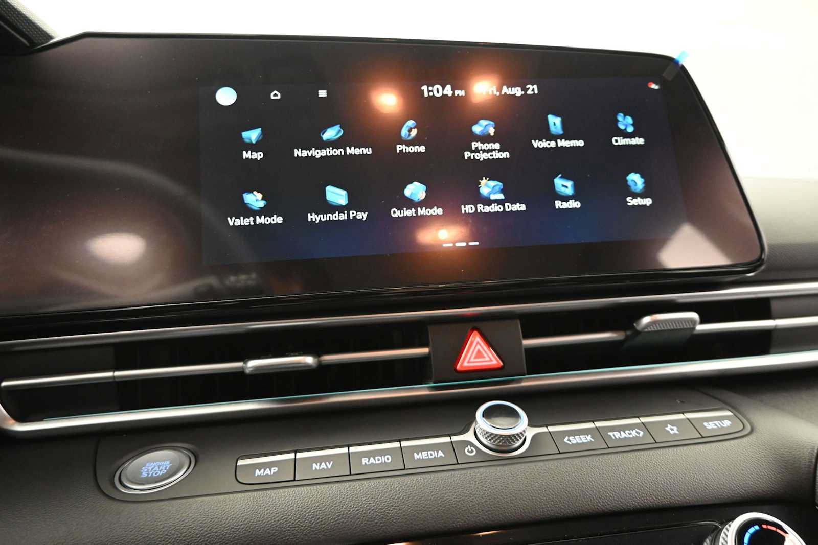New 2026 Hyundai Elantra Limited FWD image 21