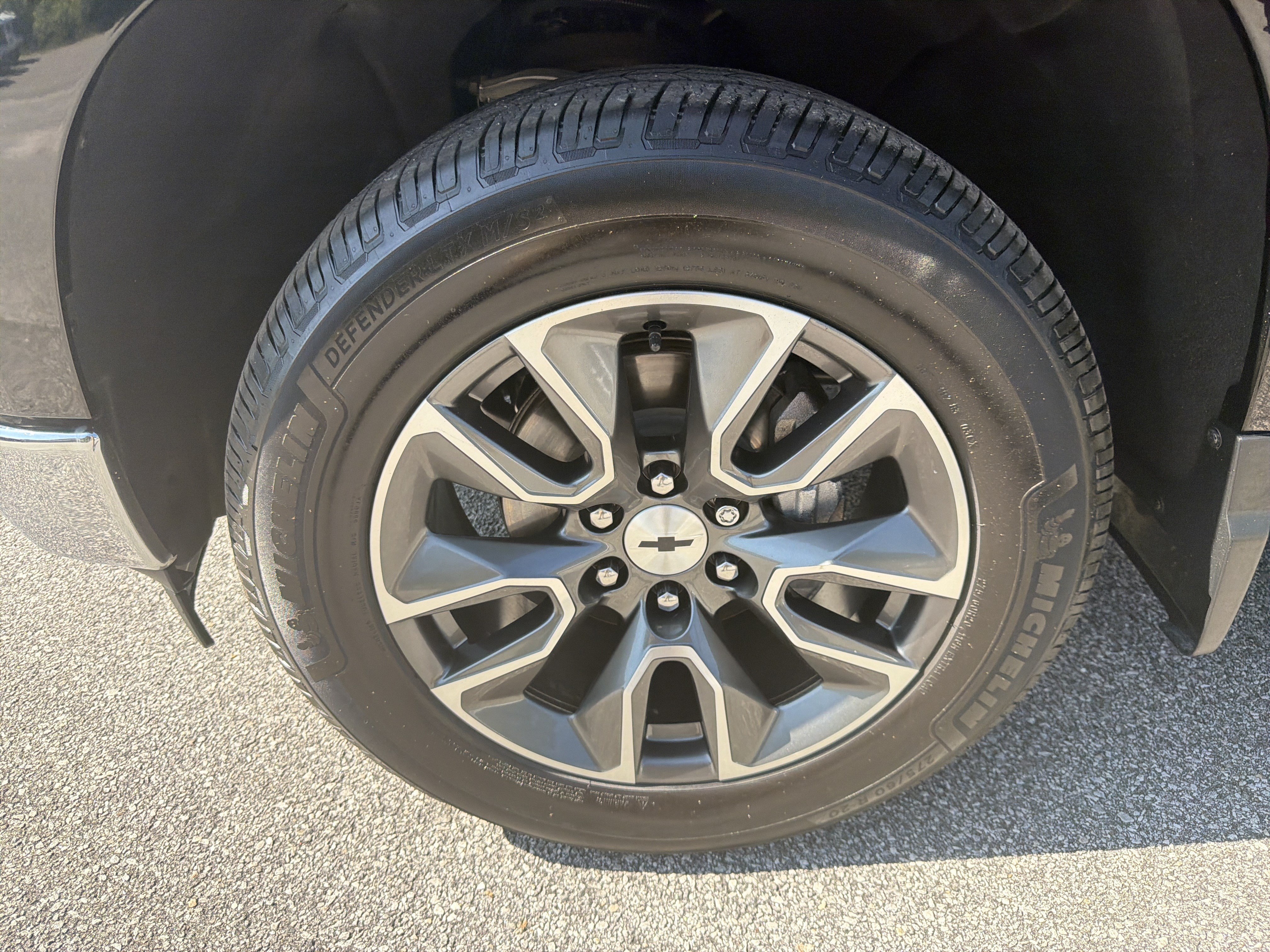 Used 2022 Chevrolet Silverado 1500 LT AWD/4WD image 12