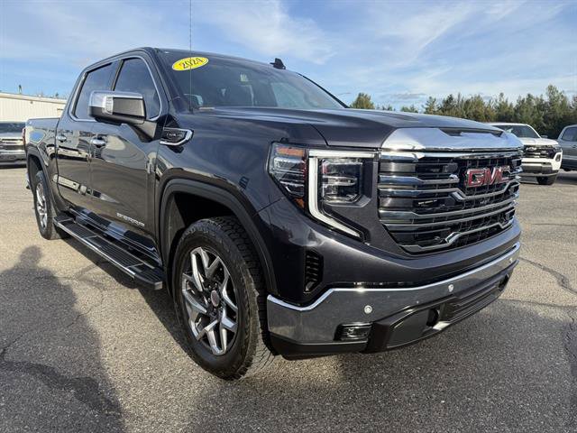 Used 2024 GMC Sierra 1500 SLT w/ SLT Premium Plus Package image 5