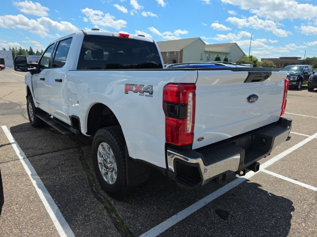 Used 2023 Ford F250 XLT w/ 360-Degree Camera Package AWD/4WD image 3