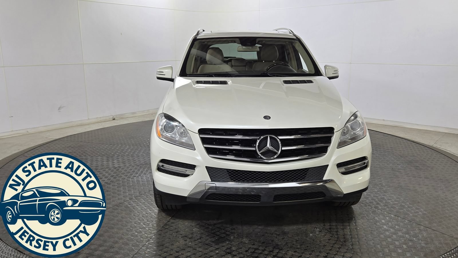 Used 2014 Mercedes-Benz ML 350 4MATIC w/ Premium 1 Package image 2