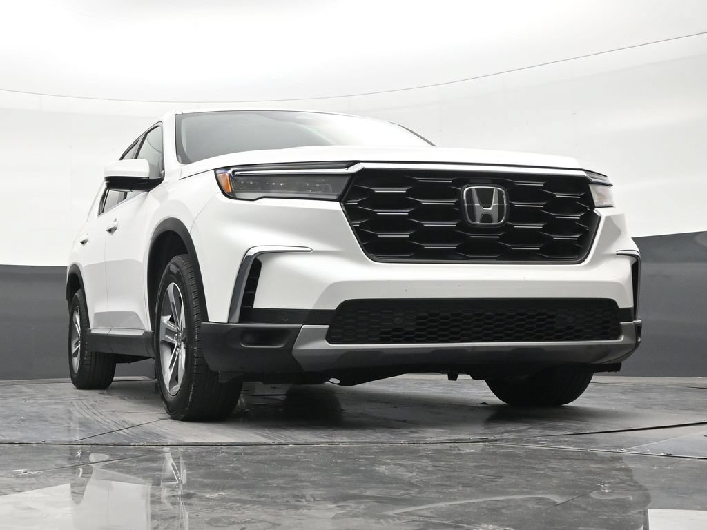 Used 2025 Honda Pilot EX-L image 26