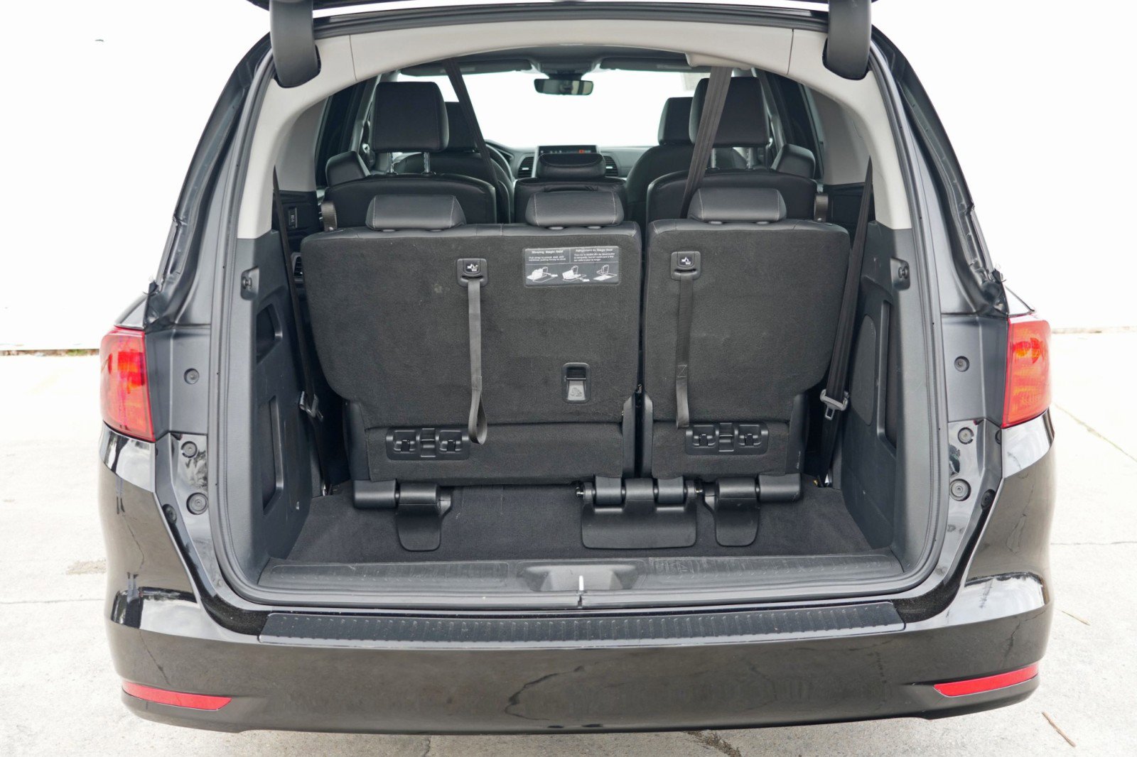 Used 2023 Honda Odyssey EX-L image 9