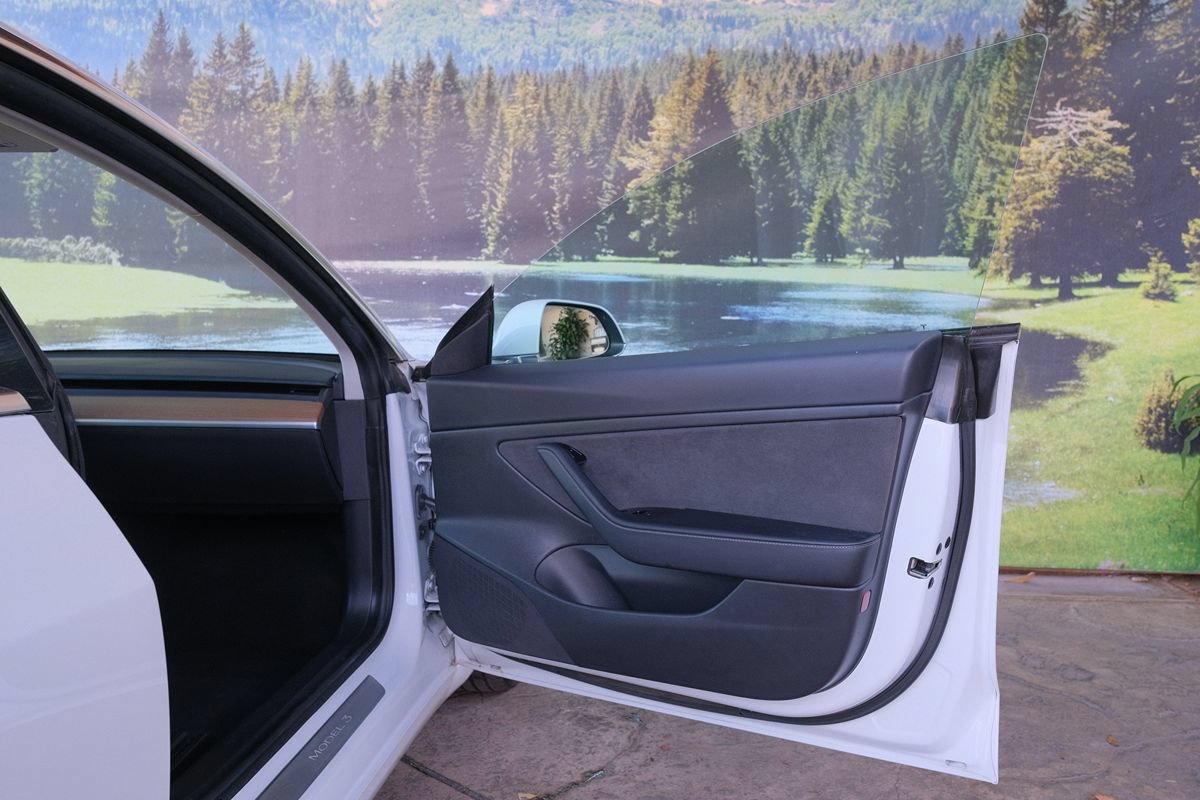 Used 2020 Tesla Model 3 Standard Range RWD image 23