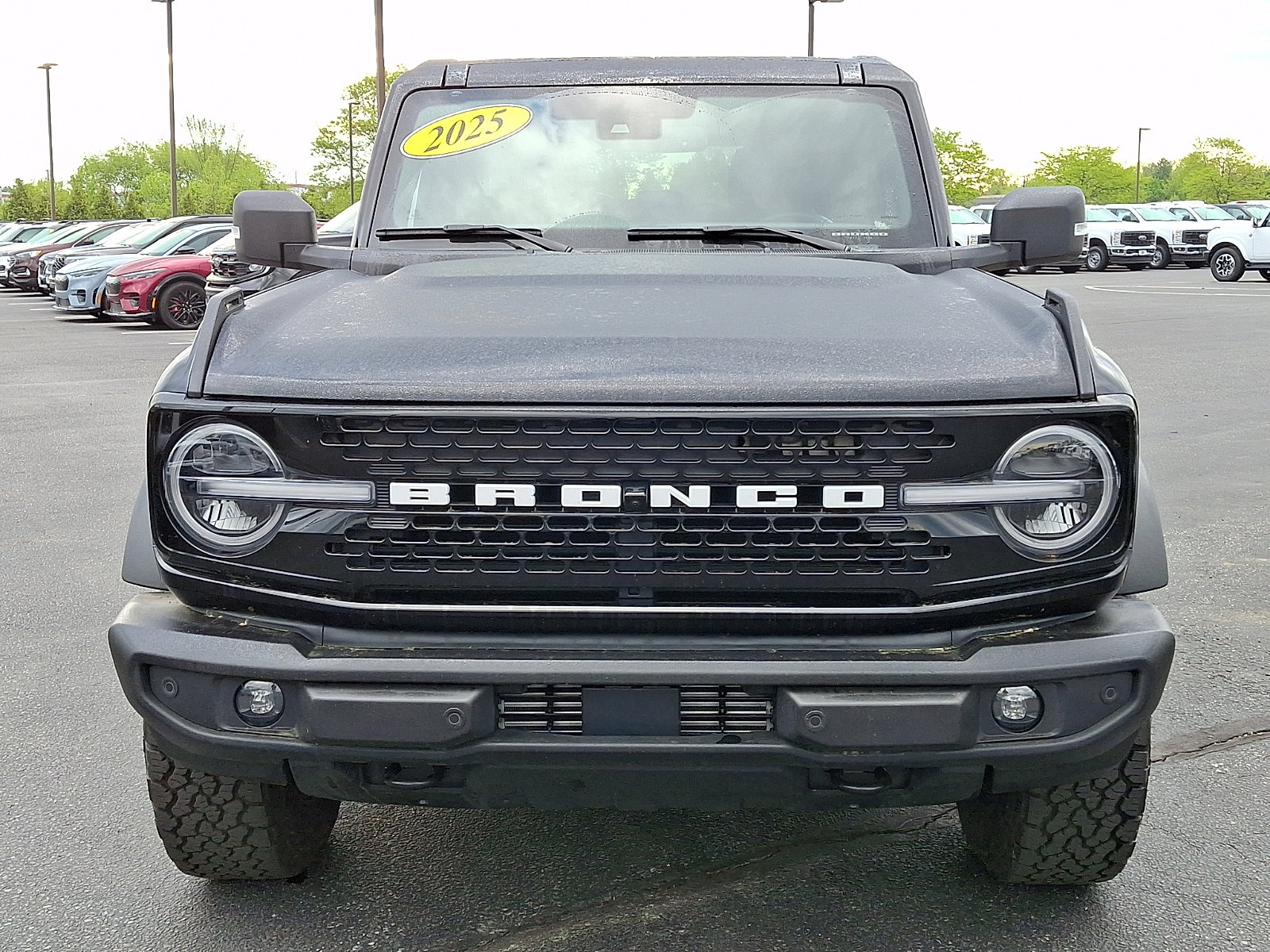 Used 2025 Ford Bronco Outer Banks AWD/4WD image 2