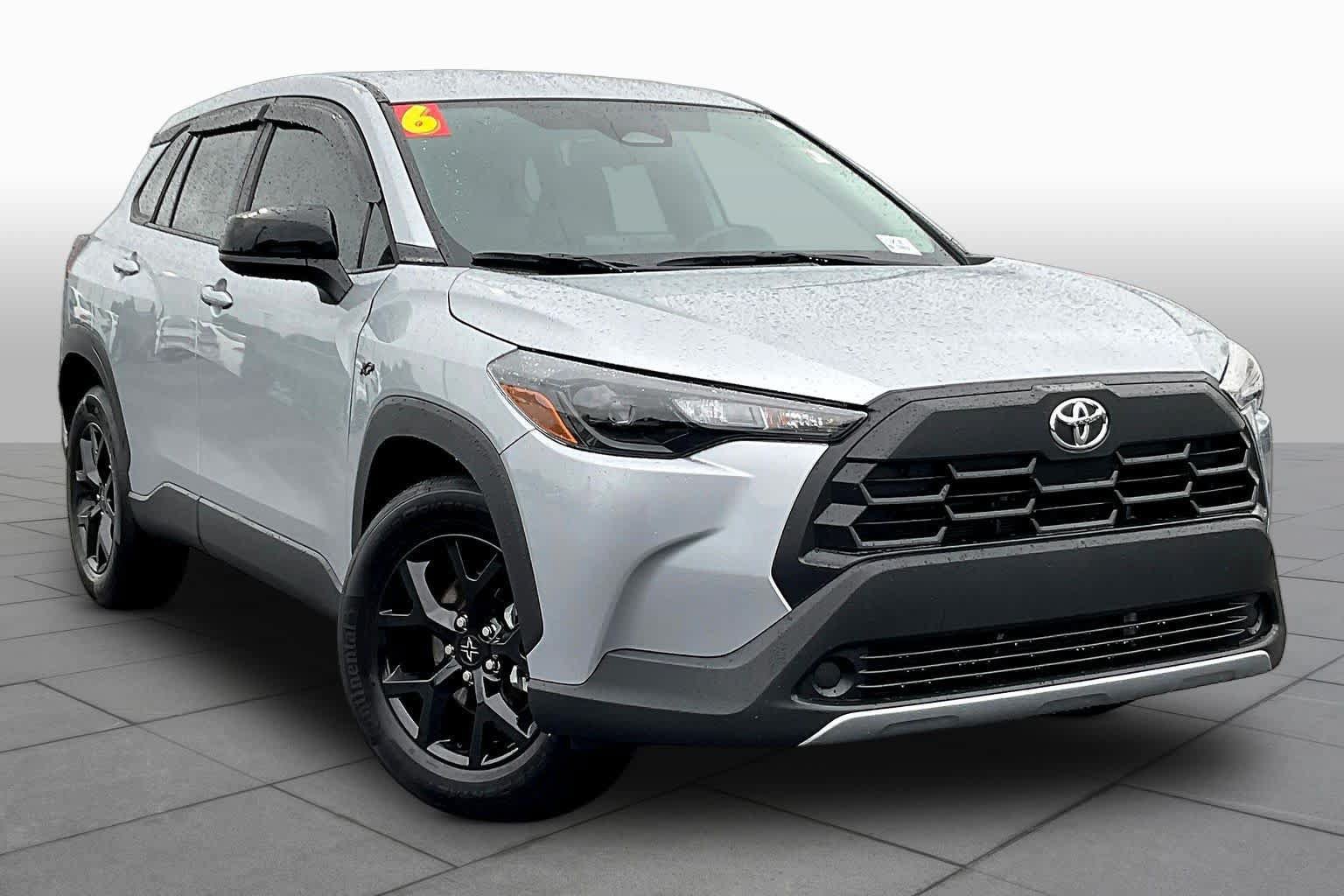 Used 2026 Toyota Corolla Cross L FWD image 3