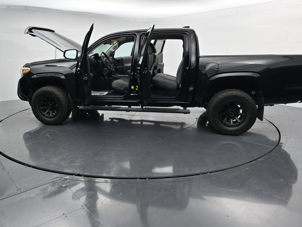 Used 2020 Toyota Tacoma SR AWD/4WD image 38