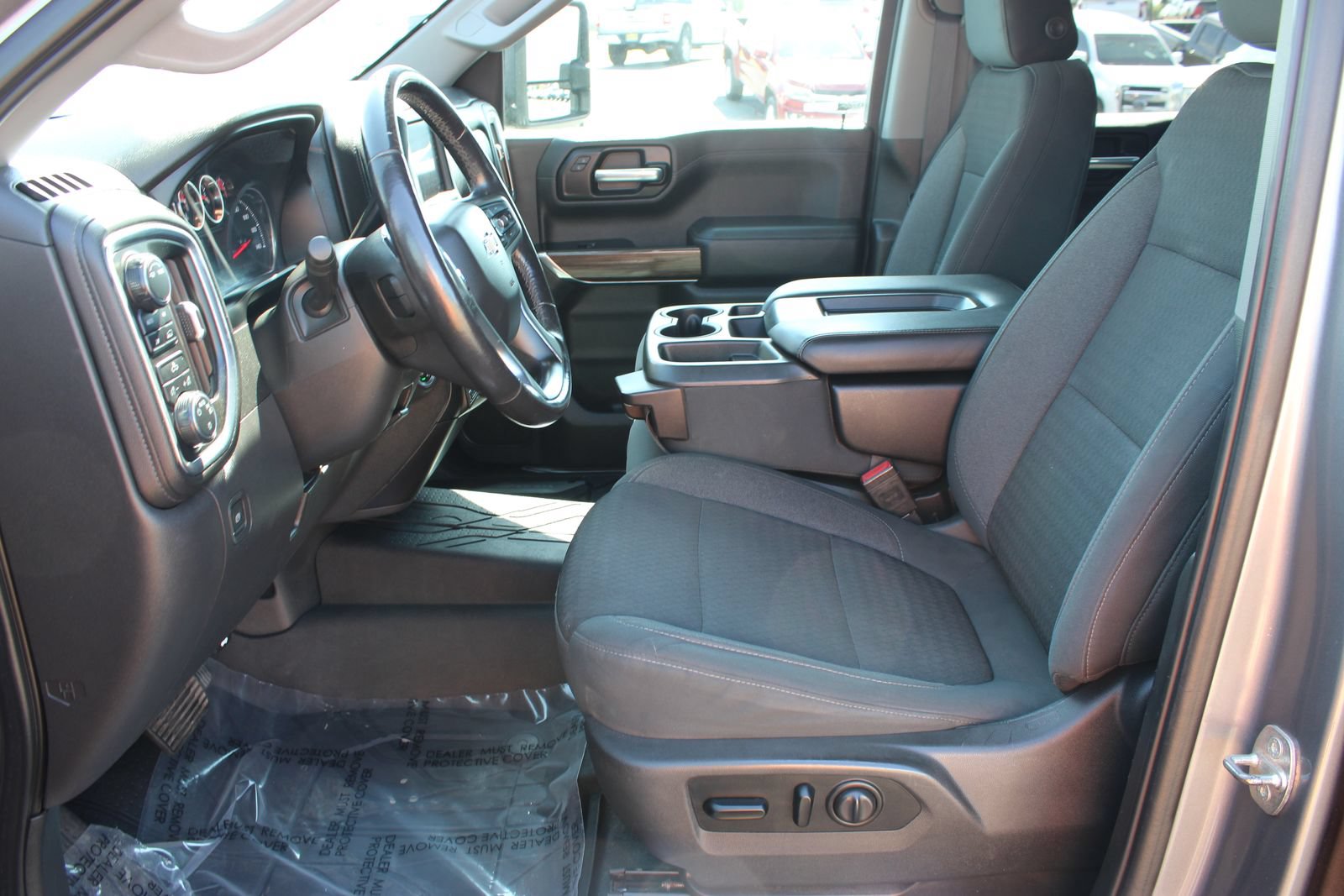 Used 2020 Chevrolet Silverado 1500 LT w/ Texas Edition AWD/4WD image 11