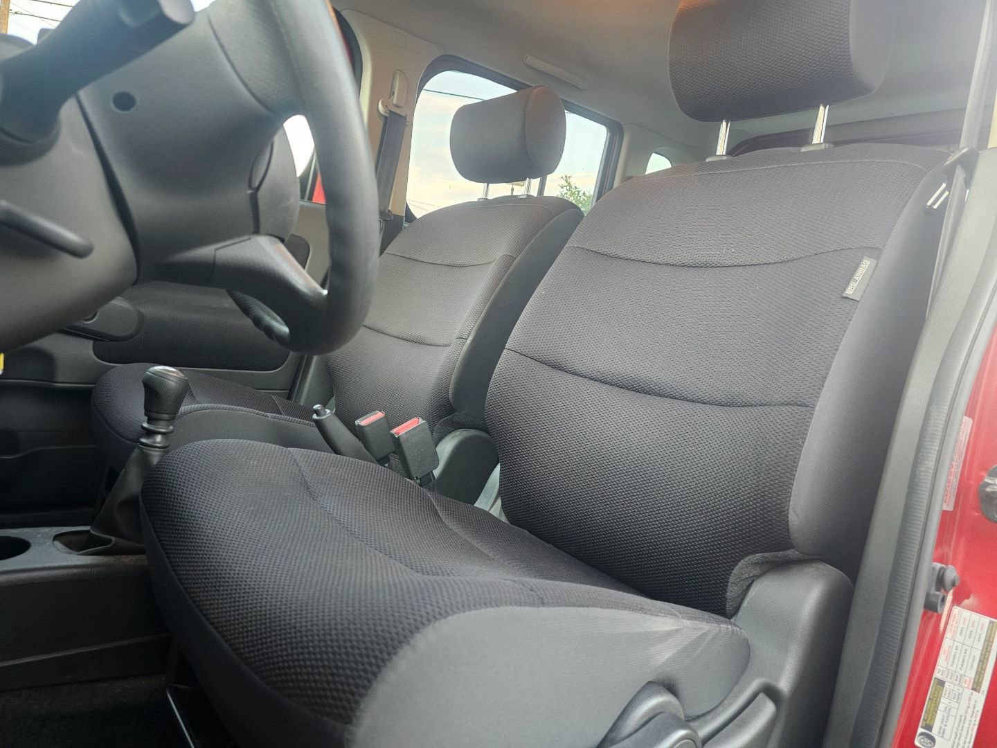 Used 2012 Nissan Cube 1.8 w/ Interior Designer Pkg FWD image 10
