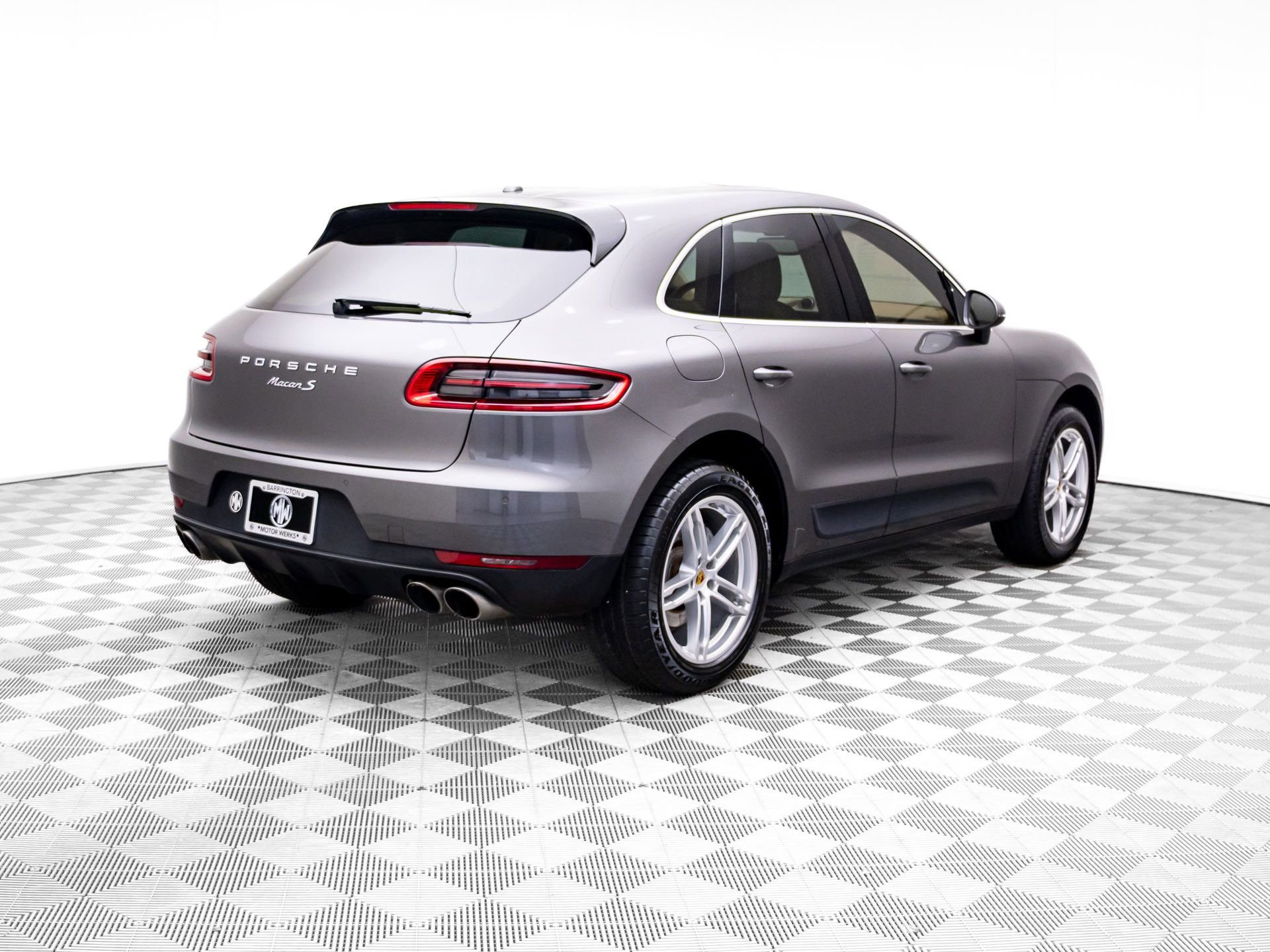 Used 2015 Porsche Macan S AWD/4WD image 8