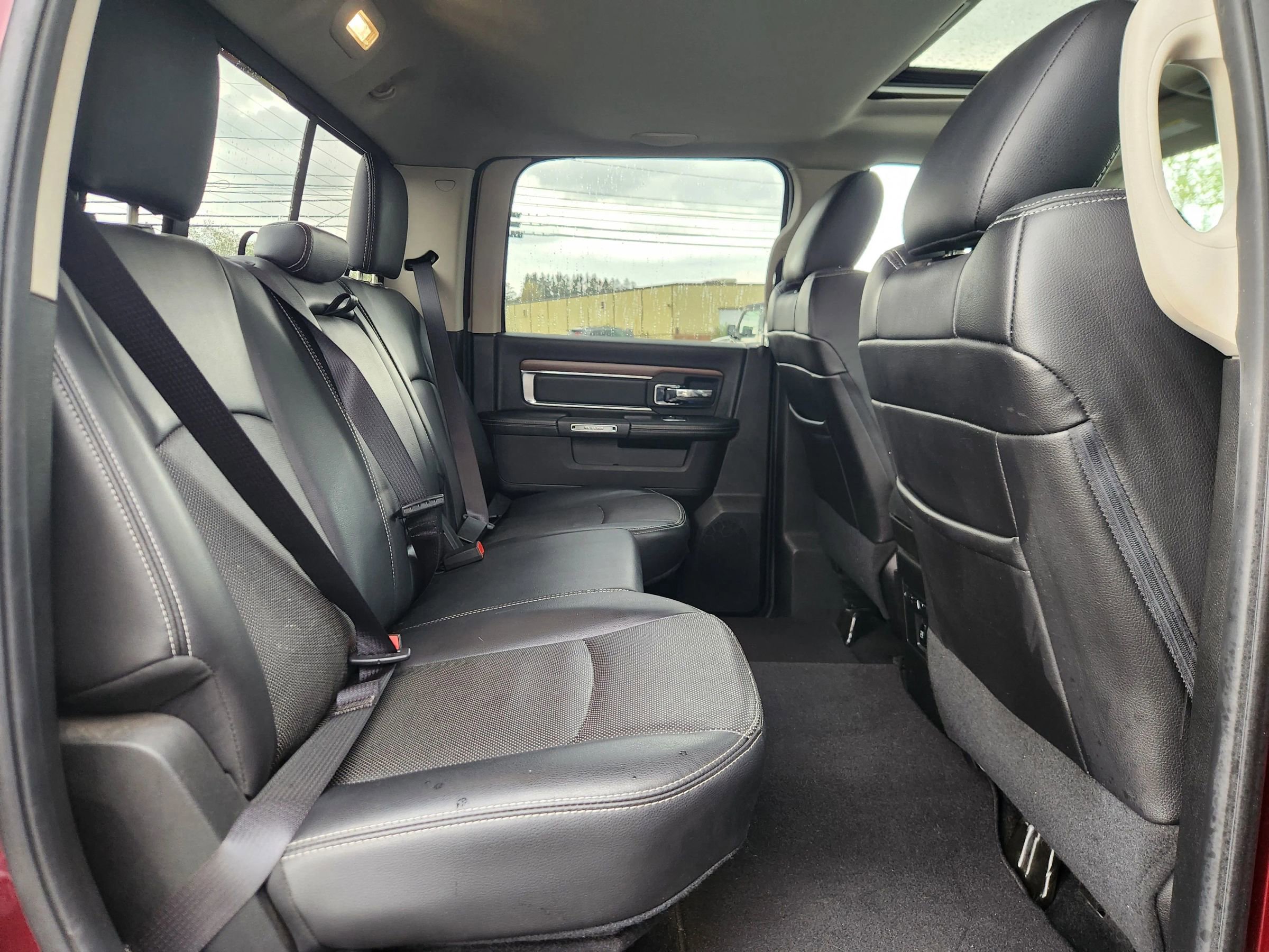 Used 2017 RAM 1500 Laramie w/ Convenience Group AWD/4WD image 44