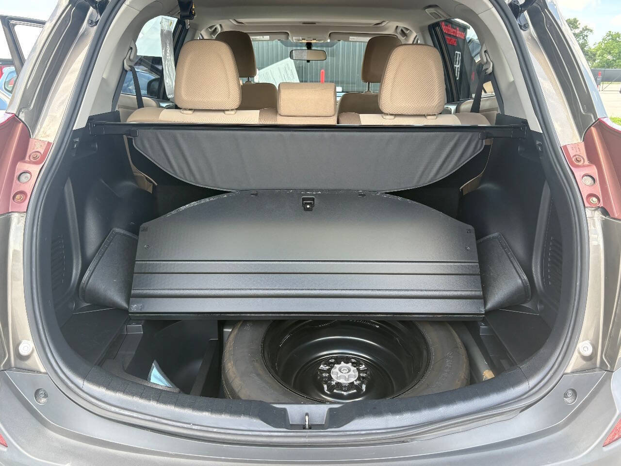 Used 2013 Toyota RAV4 XLE AWD/4WD image 31