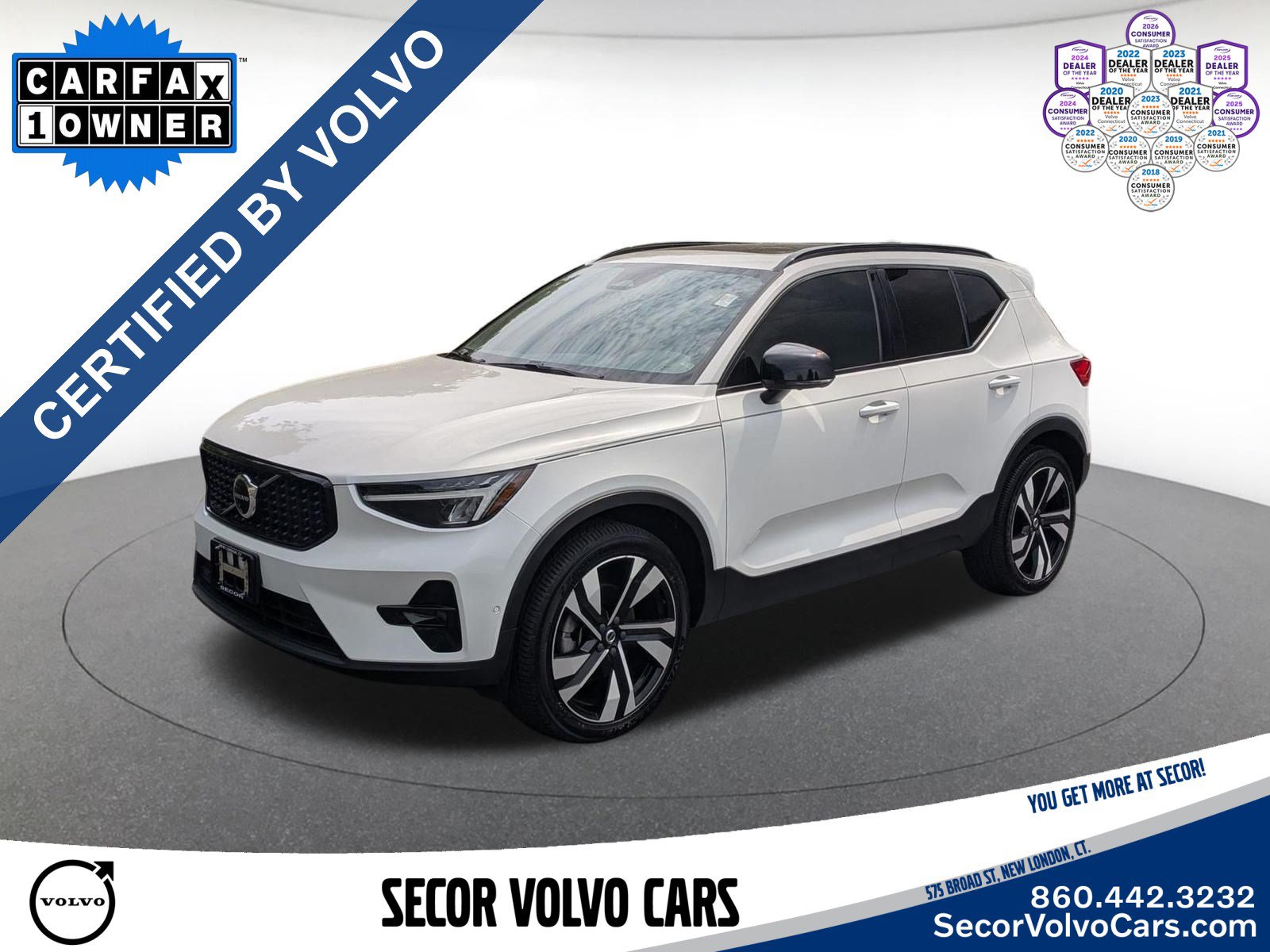 Used 2024 Volvo XC40 B5 Plus w/ Protection Package Premier AWD/4WD image 1