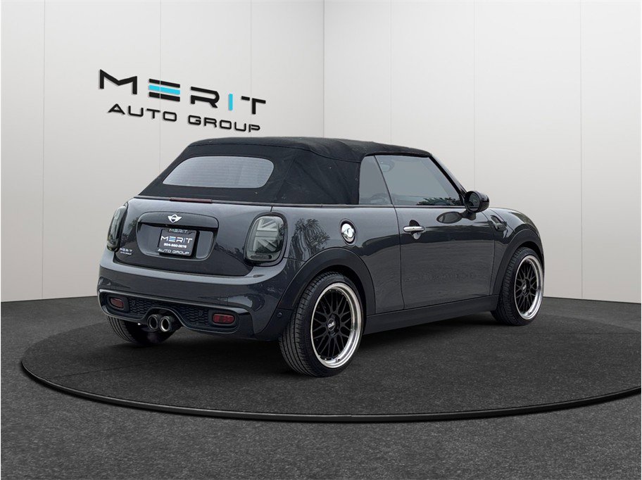 Used 2018 MINI Cooper S image 9