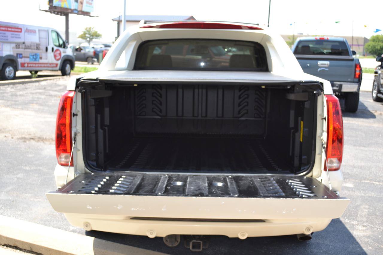 Used 2008 Cadillac Escalade EXT AWD/4WD image 7