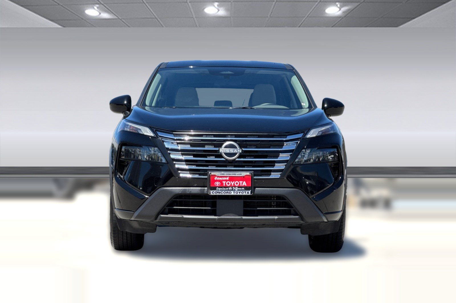 Used 2025 Nissan Rogue SV AWD/4WD image 6