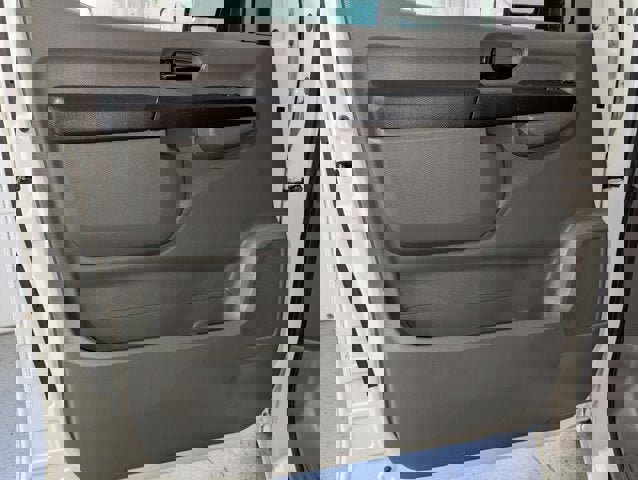 Used 2021 Nissan NV 2500 S image 16