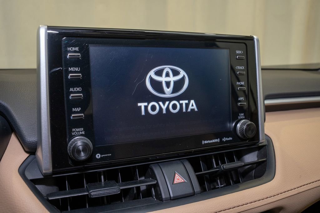 Used 2021 Toyota RAV4 XLE image 14