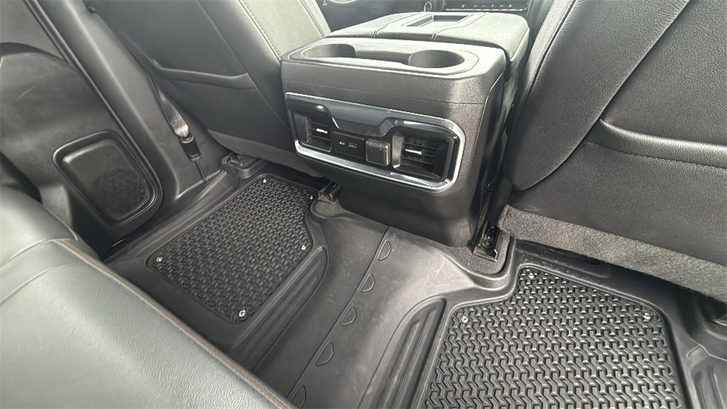 Used 2022 GMC Sierra 2500 AT4 image 30