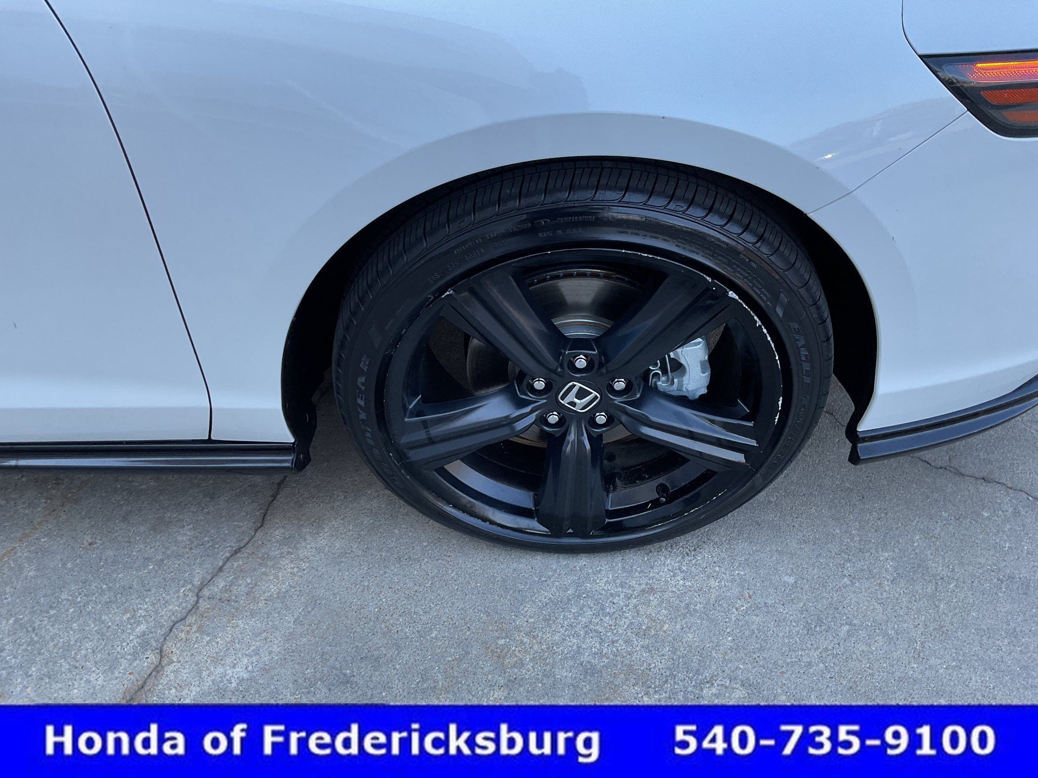 Used 2024 Honda Accord Sport image 13
