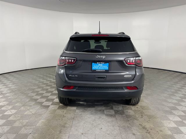 Used 2024 Jeep Compass Latitude image 23
