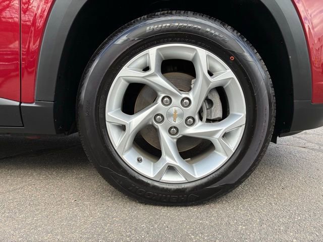 Used 2024 Chevrolet Trax LS w/ LS Convenience Package FWD image 10