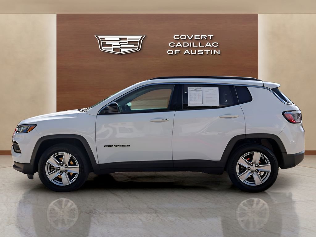 Used 2022 Jeep Compass Latitude w/ Convenience Group FWD image 2