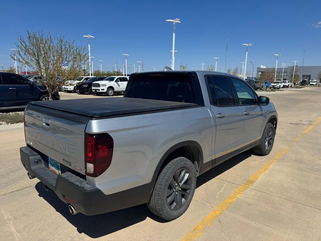 Used 2025 Honda Ridgeline Sport image 3