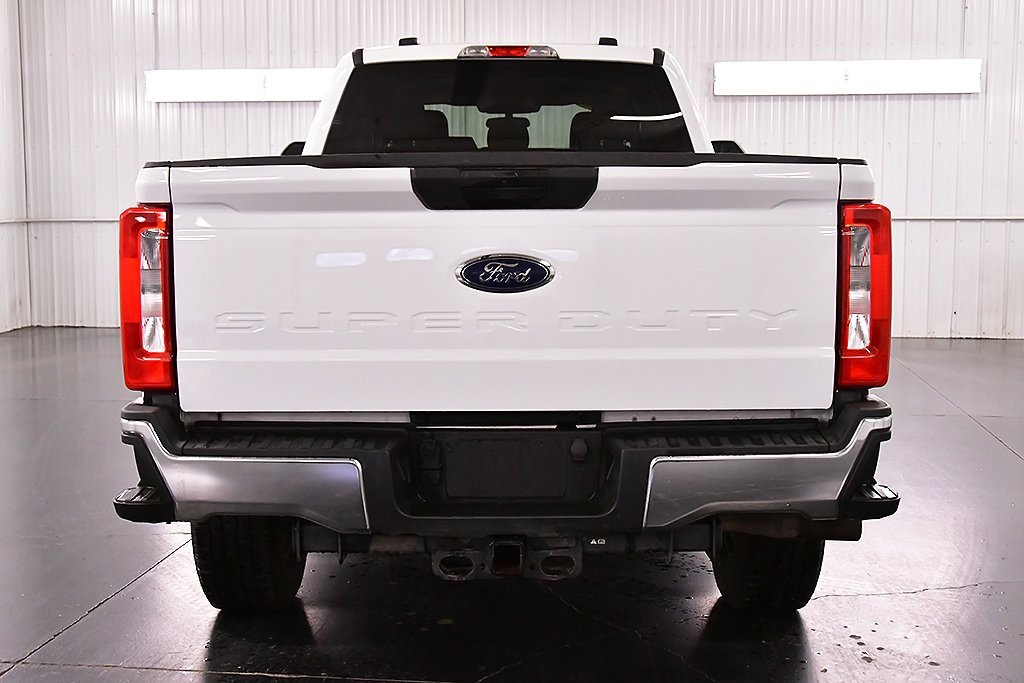 Used 2024 Ford F350 XLT image 6