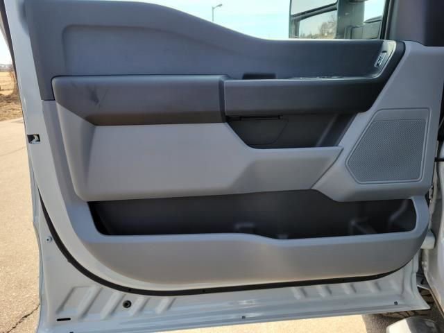 New 2025 Ford F350 XL w/ 360-Degree Camera Package image 12