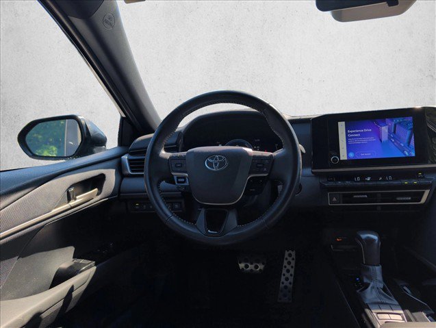 Used 2025 Toyota Camry SE FWD image 21