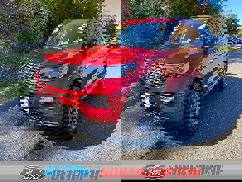 Certified 2022 Ford Explorer XLT w/ Equipment Group 202A