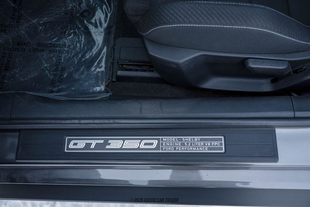 Used 2015 Ford Mustang Shelby GT350 RWD image 32