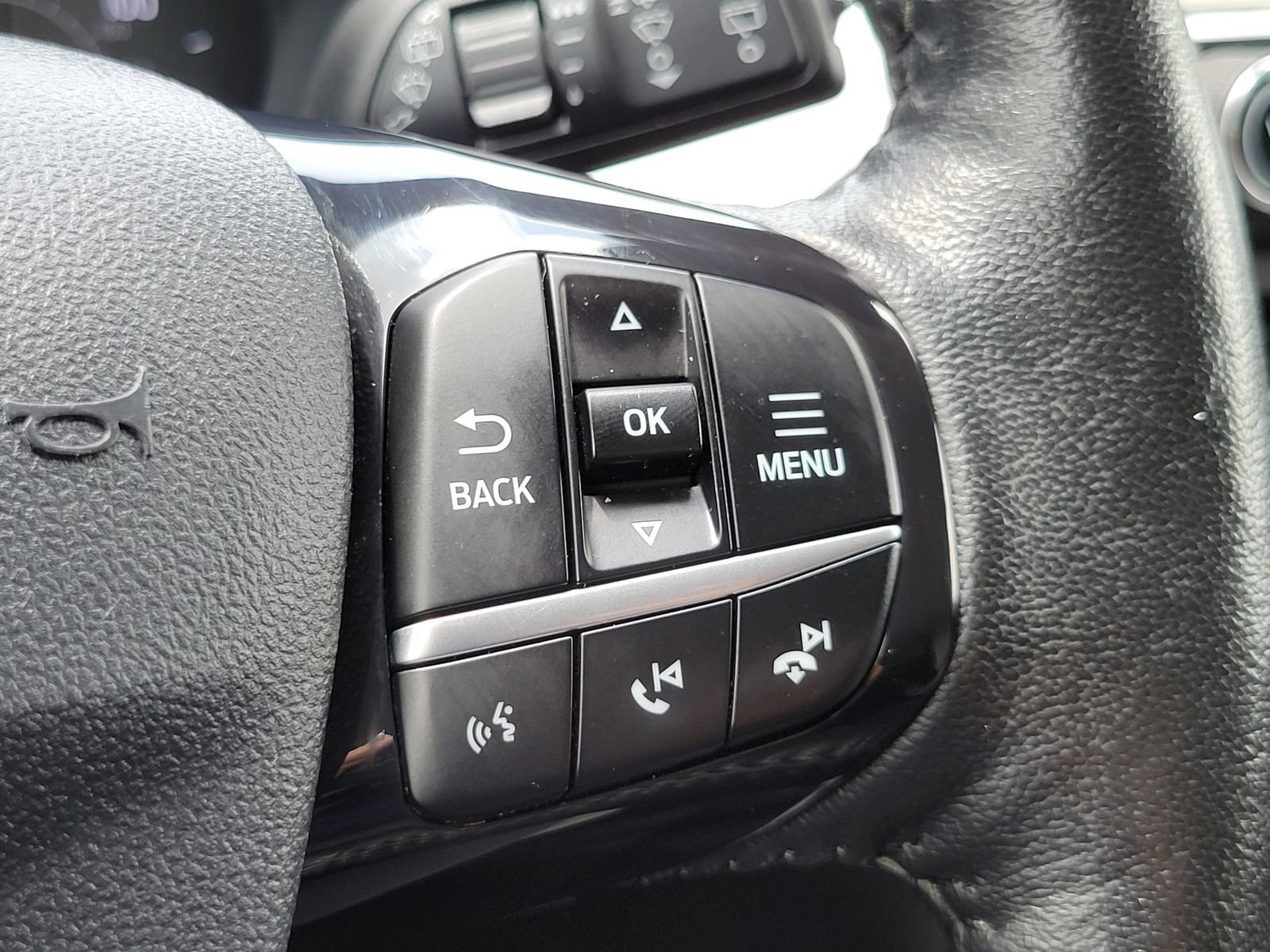 Used 2021 Ford Escape SE w/ Convenience Package AWD/4WD image 17