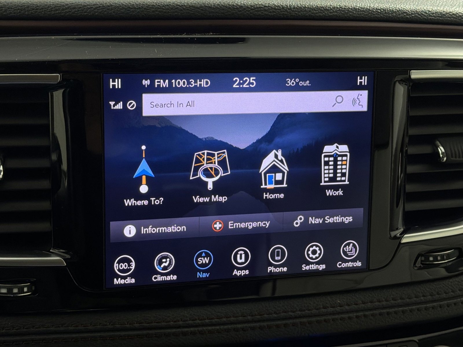 Used 2019 Chrysler Pacifica Limited w/ Tire & Wheel Group image 20